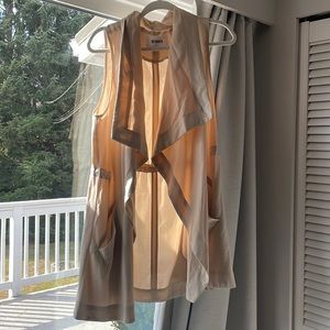 Bb Dakota drapery tan vest